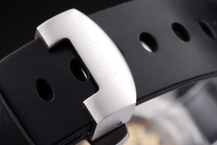 Panerai-933-4 Diameter: 55 x 45 mm