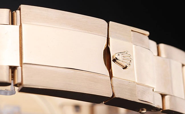 Rolex-581-4 Diameter: 48 x 40 mm